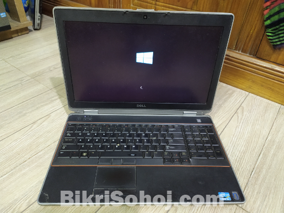 Dell Latitude Laptop i5 4GB/128GB SSD